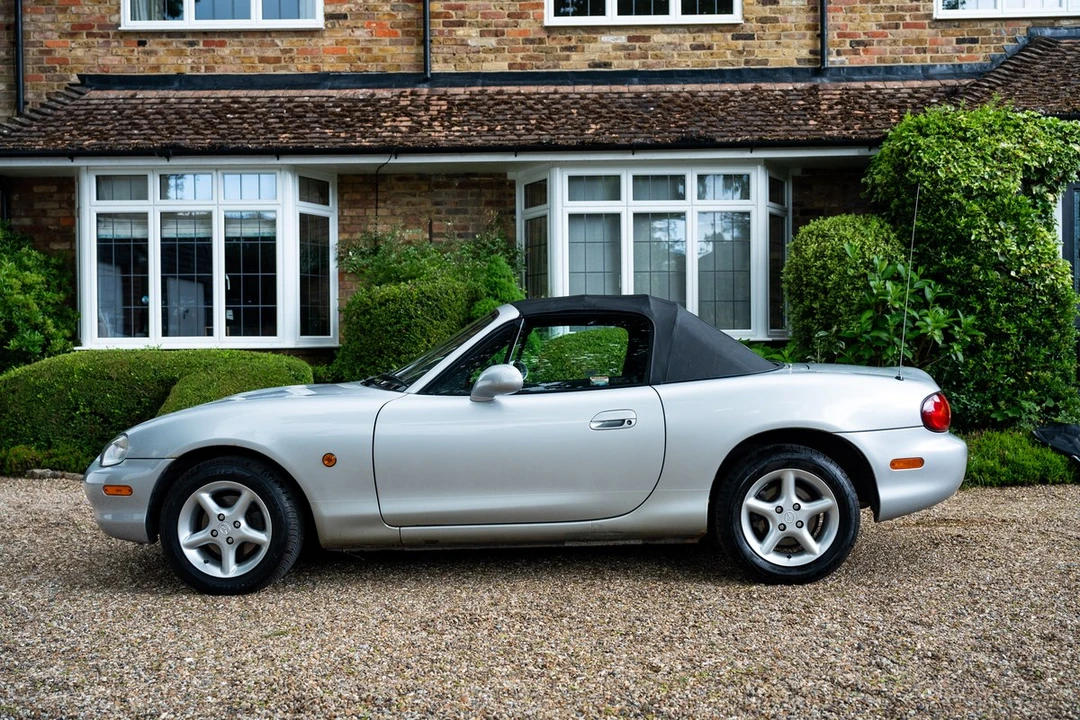 2000 Mazda NB MX-5 Miata - Image 28 of 30