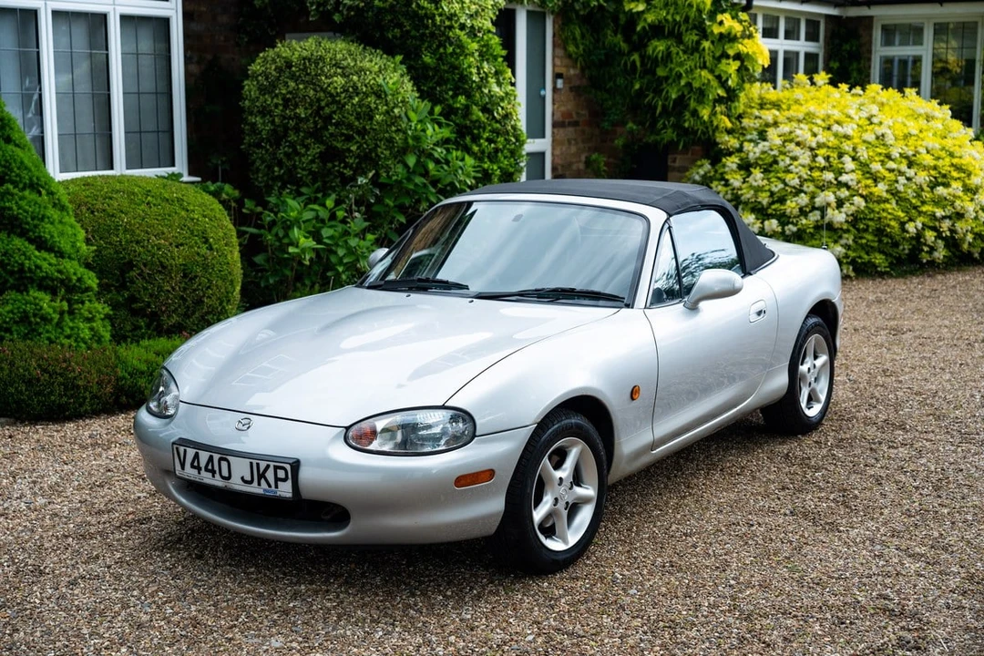 2000 Mazda NB MX-5 Miata - Image 29 of 30