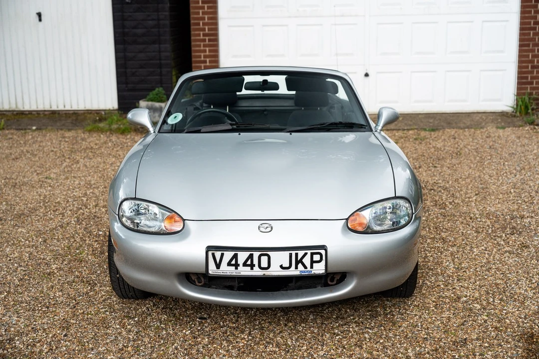 2000 Mazda NB MX-5 Miata - Image 18 of 30
