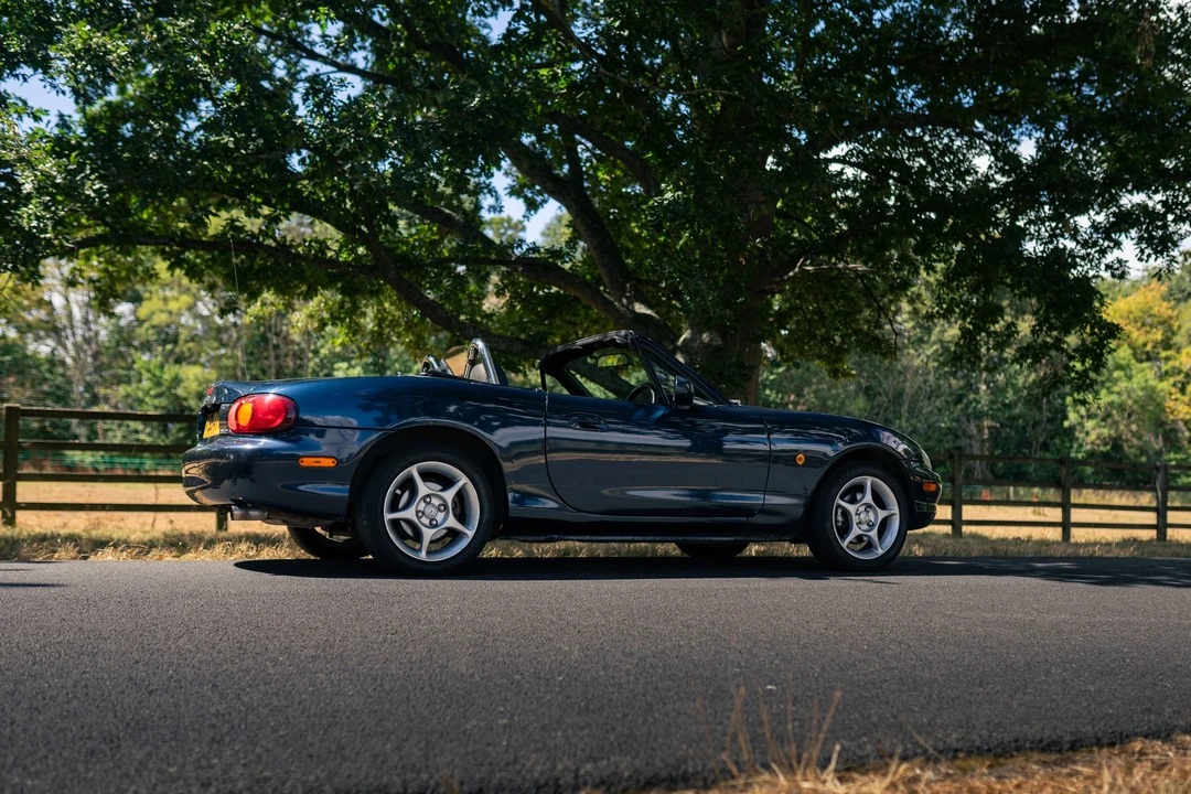2000 Mazda NB MX-5 Miata - Image 26 of 31