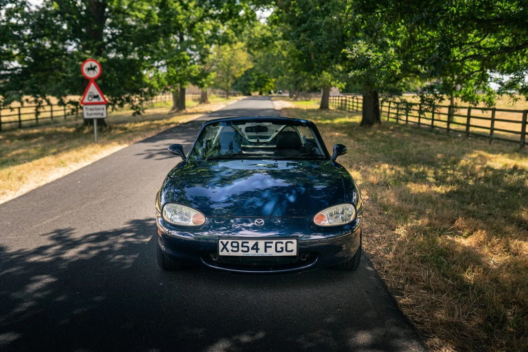 2000 Mazda NB MX-5 Miata - Image 7 of 31