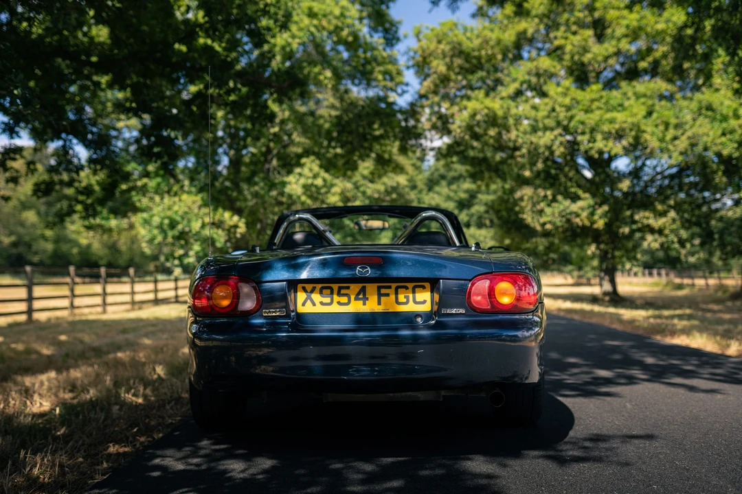 2000 Mazda NB MX-5 Miata - Image 19 of 31