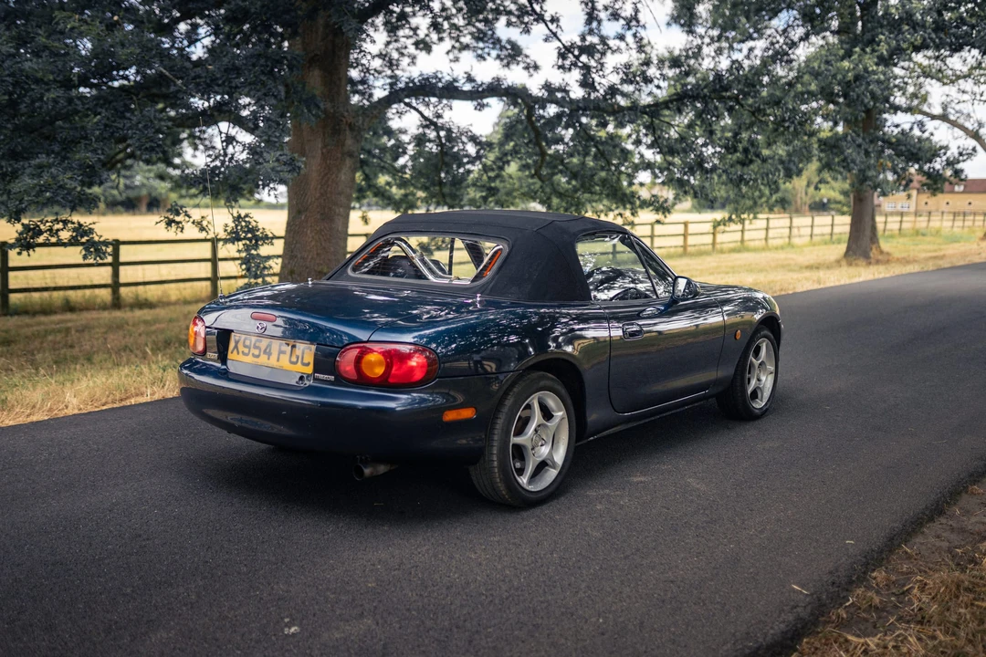2000 Mazda NB MX-5 Miata - Image 25 of 31