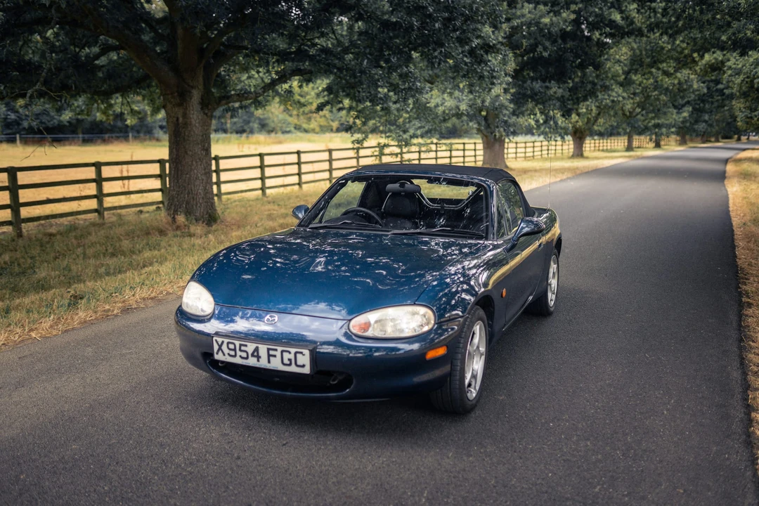 2000 Mazda NB MX-5 Miata - Image 6 of 31