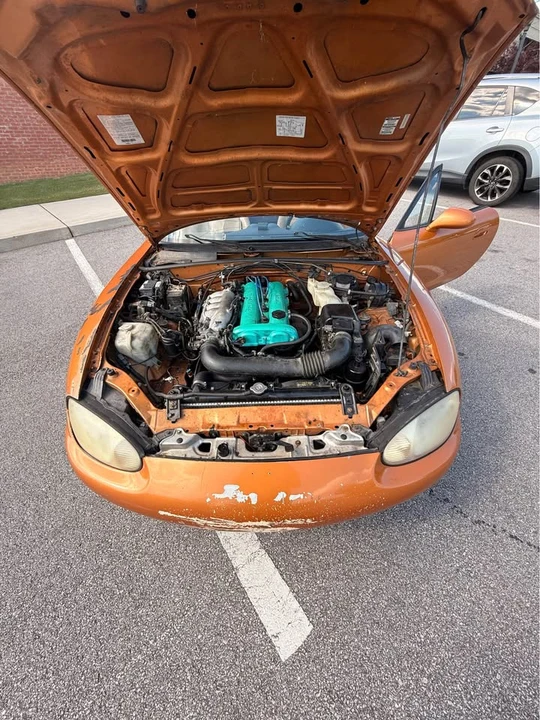 2000 Mazda NB MX-5 Miata - Image 10 of 13