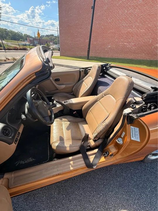 2000 Mazda NB MX-5 Miata - Image 8 of 13