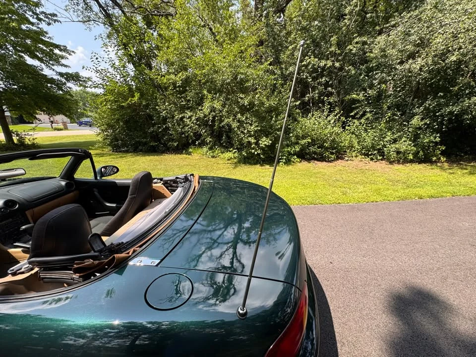 2000 Mazda NB MX-5 Miata - Image 19 of 20