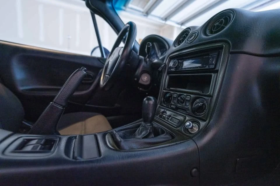 2000 Mazda NB MX-5 Miata - Image 17 of 20