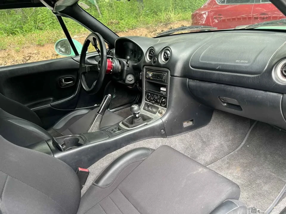 2000 Mazda NB MX-5 Miata - Image 6 of 9