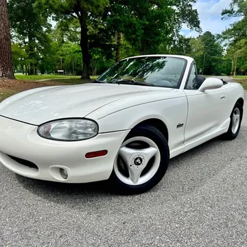 2000 Mazda MX-5 Miata NB1