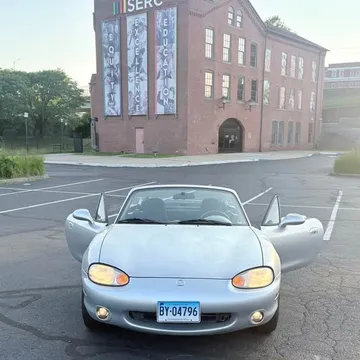2000 Mazda MX-5 Convertible