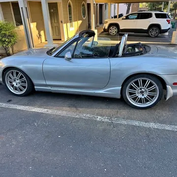 2000 Mazda MX-5 Convertible 2D