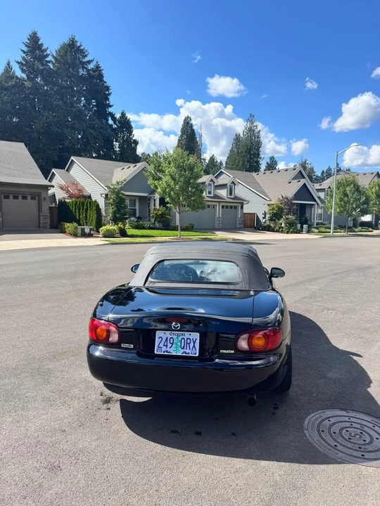 2000 Mazda NB MX-5 Miata - Image 4 of 9
