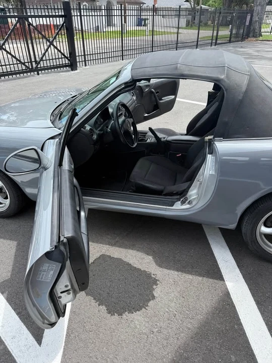 2000 Mazda NB MX-5 Miata - Image 6 of 11