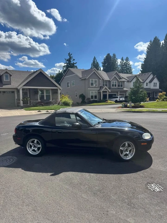 2000 Mazda NB MX-5 Miata - Image 3 of 9