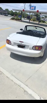 2000 Mazda MX-5 Convertible 2D