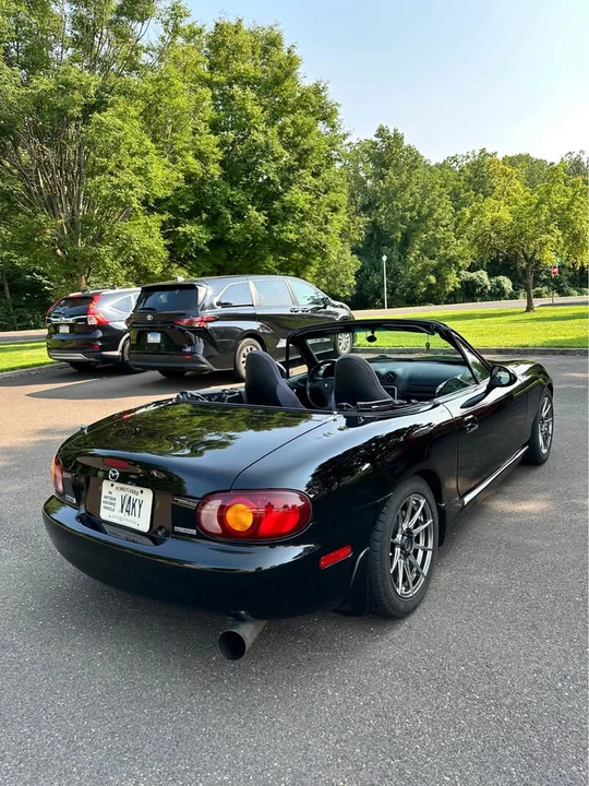 2000 Mazda NB MX-5 Miata - Image 5 of 13