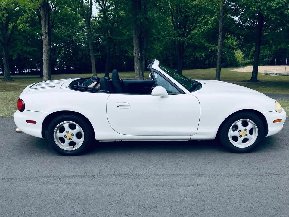 2000 Mazda NB MX-5 Miata - Image 6 of 10