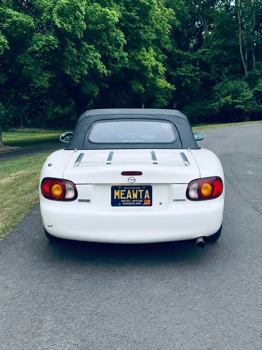 2000 Mazda NB MX-5 Miata - Image 4 of 10