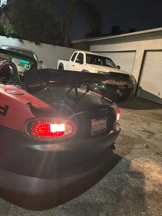 2000 Mazda NB MX-5 Miata - Image 2 of 7