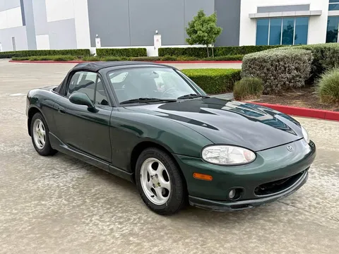 2000 Mazda MX-5 Miata Convertible