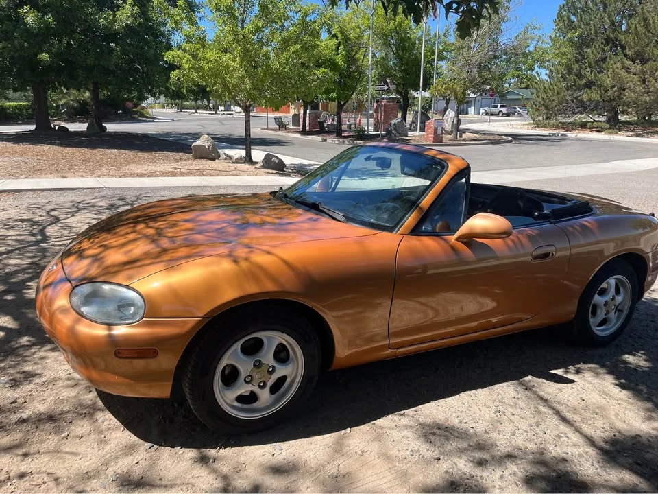 2000 Mazda NB MX-5 Miata - Image 4 of 5