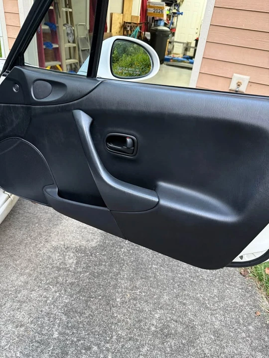 2000 Mazda NB MX-5 Miata - Image 9 of 15