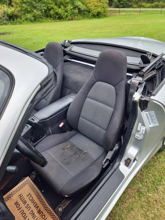 2000 Mazda NB MX-5 Miata - Image 17 of 20