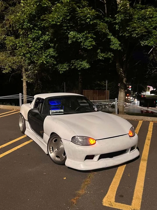 2000 Mazda NB MX-5 Miata - Image 3 of 7