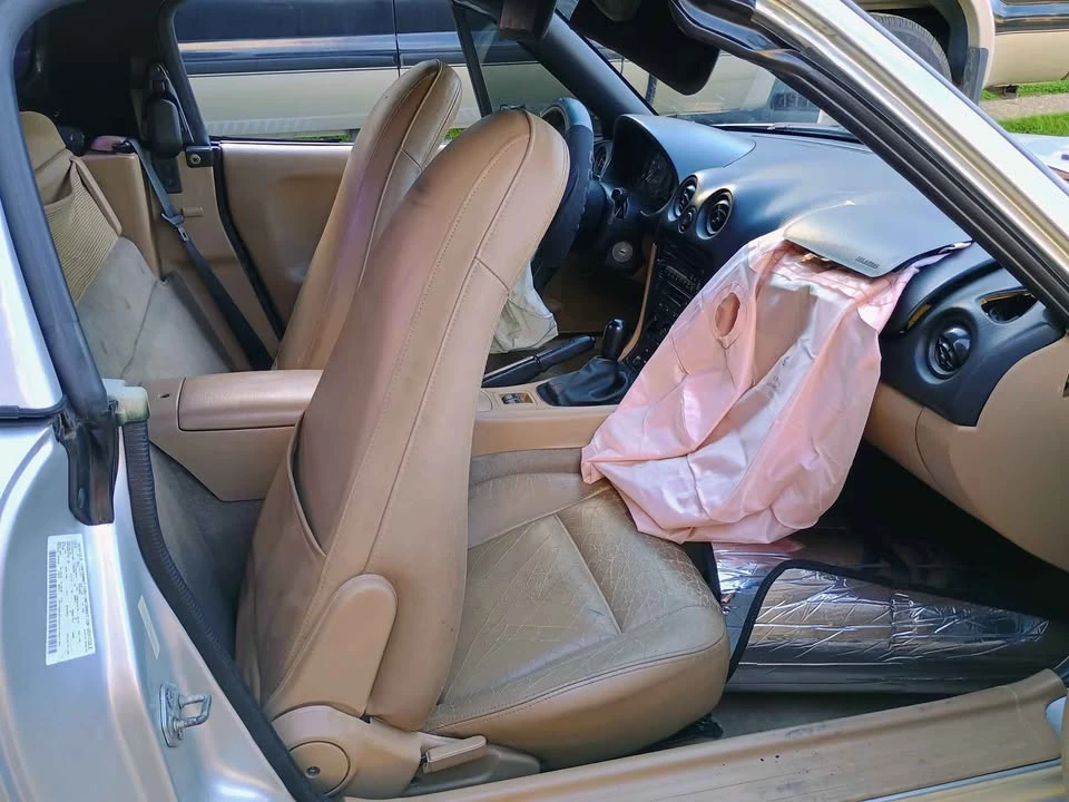2000 Mazda NB MX-5 Miata - Image 8 of 20
