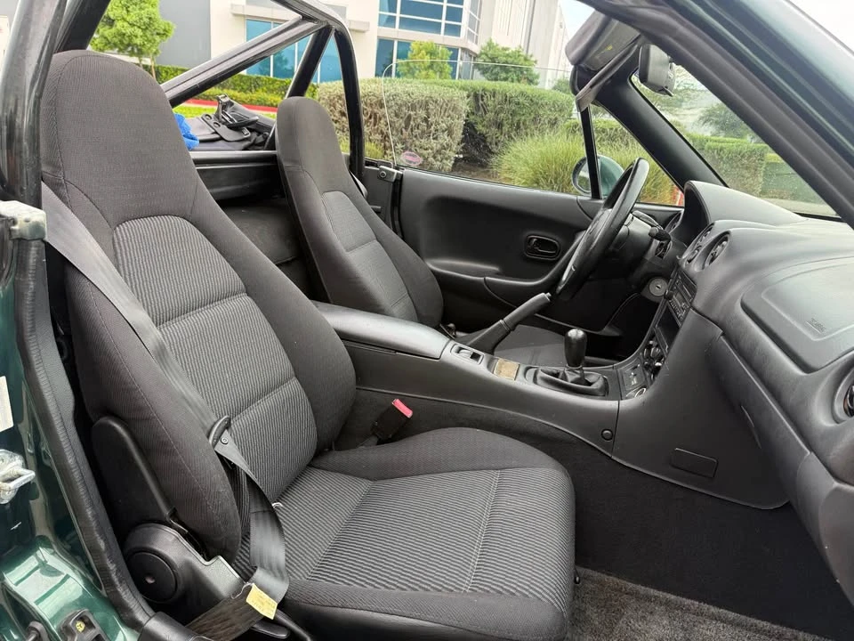2000 Mazda NB MX-5 Miata - Image 12 of 17