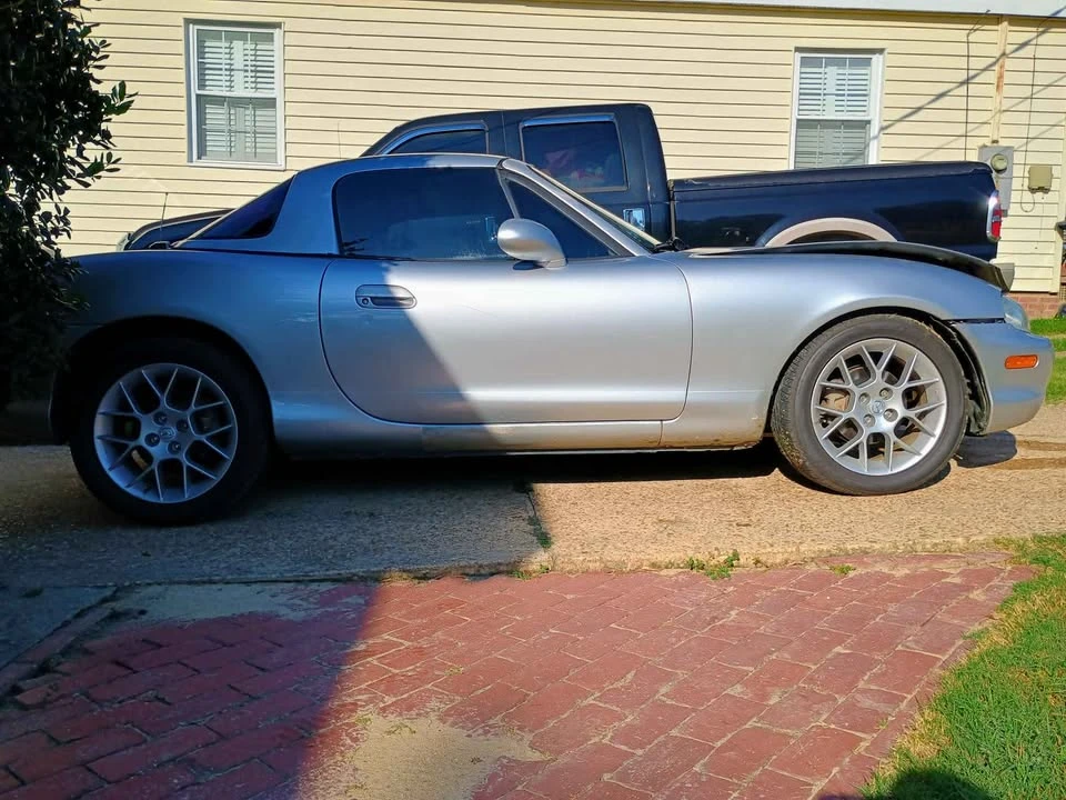 2000 Mazda NB MX-5 Miata - Image 15 of 20