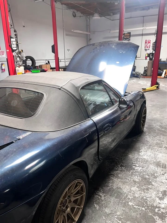 2000 Mazda NB MX-5 Miata - Image 3 of 6