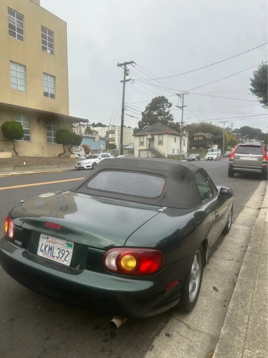 2000 Mazda NB MX-5 Miata - Image 2 of 6