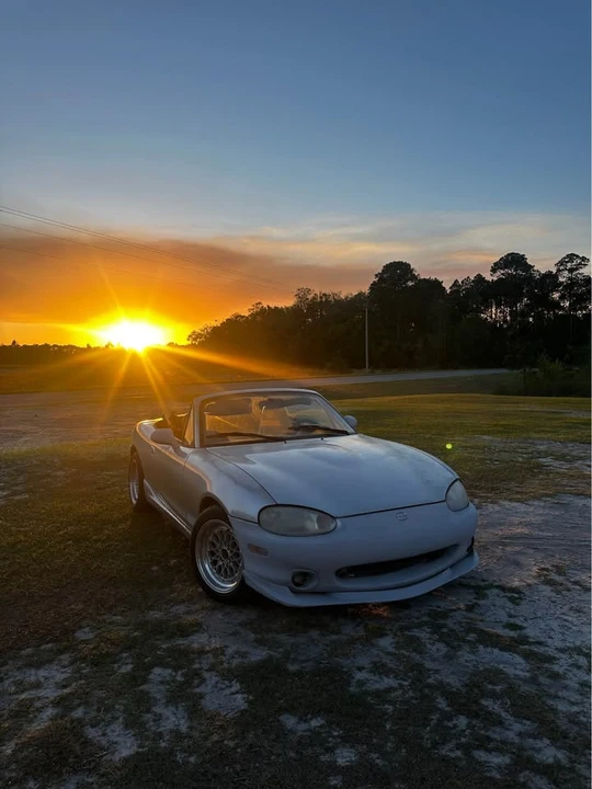 2000 Mazda NB MX-5 Miata - Image 8 of 10