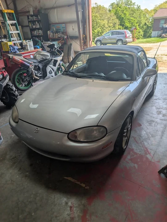 2000 Mazda NB MX-5 Miata - Image 2 of 7