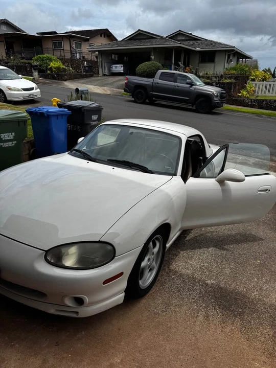 2000 Mazda NB MX-5 Miata - Image 6 of 7