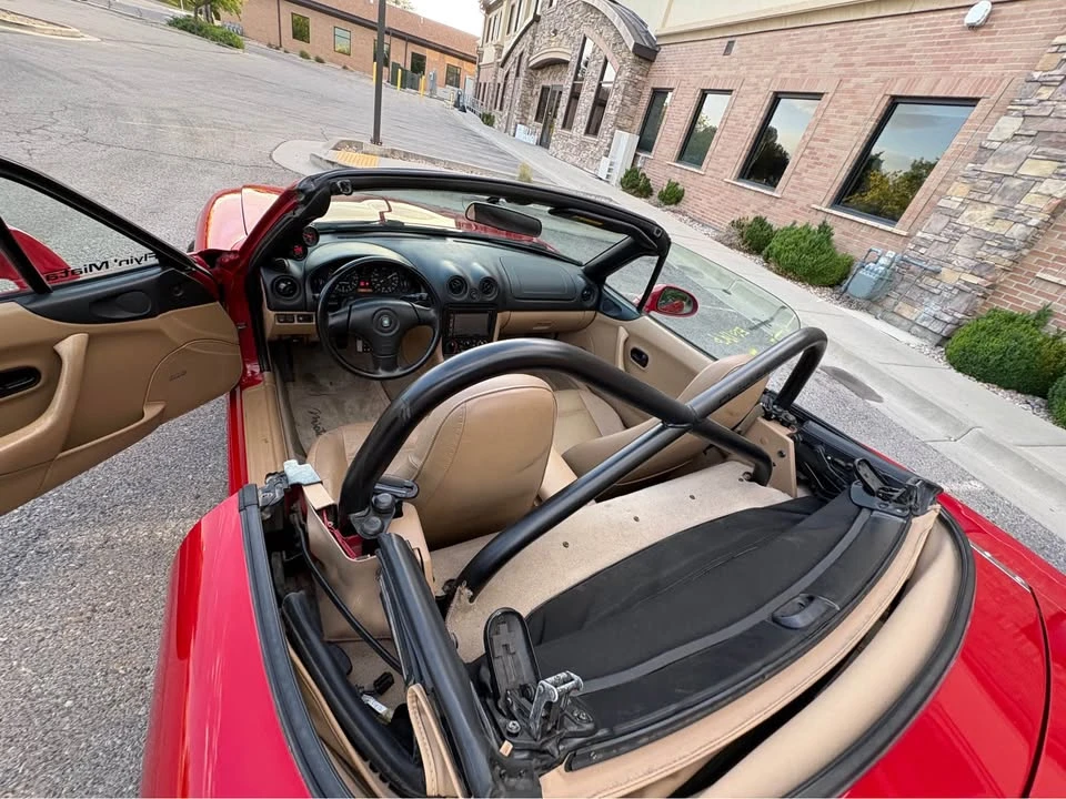 2000 Mazda NB MX-5 Miata - Image 10 of 21