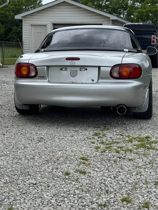 2000 Mazda NB MX-5 Miata - Image 2 of 20