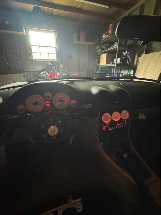 2000 Mazda NB MX-5 Miata - Image 8 of 20
