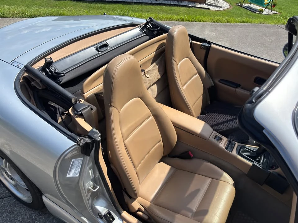 2000 Mazda NB MX-5 Miata - Image 14 of 19