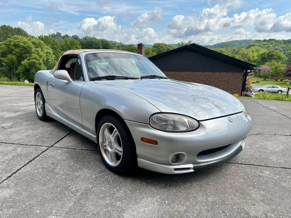 2000 Mazda NB MX-5 Miata - Image 6 of 19