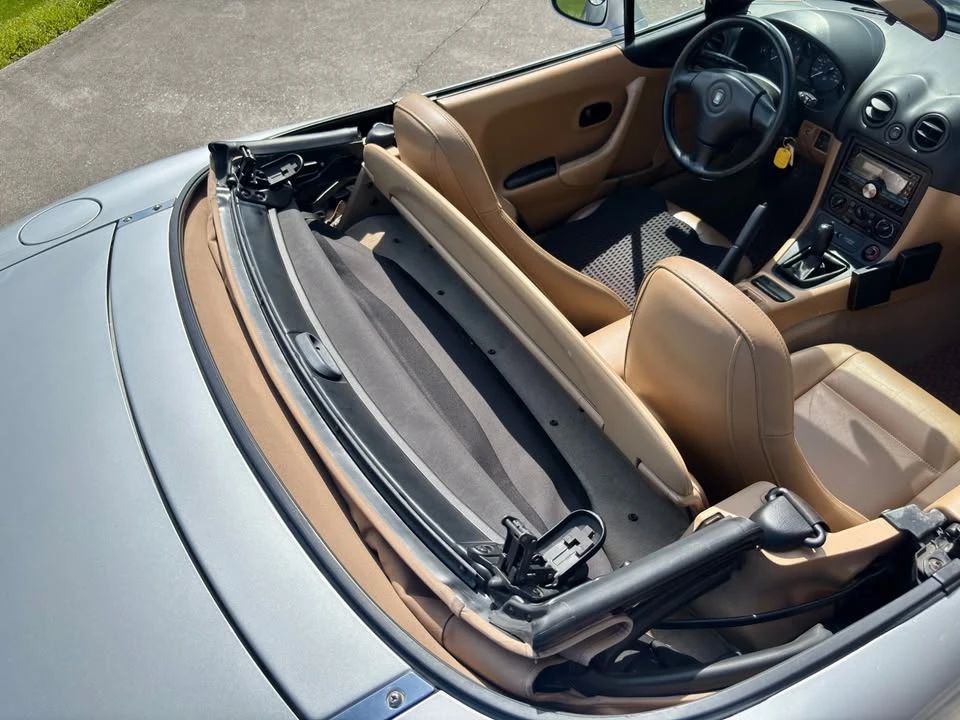 2000 Mazda NB MX-5 Miata - Image 15 of 19