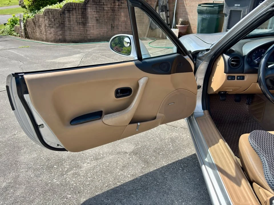 2000 Mazda NB MX-5 Miata - Image 12 of 19