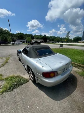 2000 Mazda MX-5 LS Convertible 2D