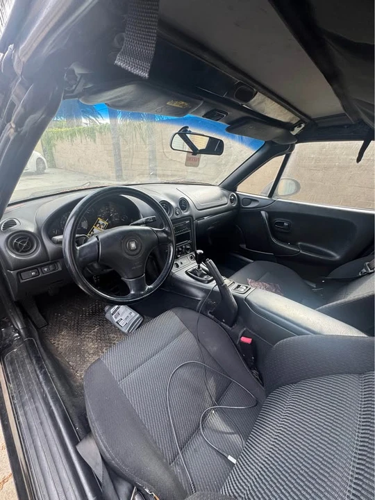 2000 Mazda NB MX-5 Miata - Image 5 of 9