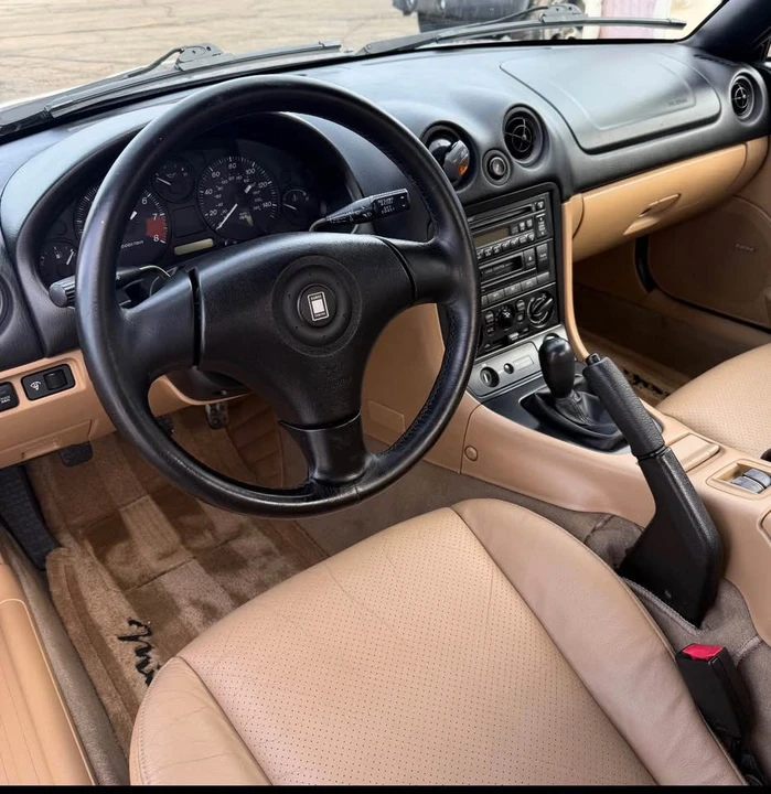2000 Mazda NB MX-5 Miata - Image 4 of 6