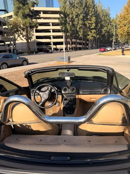 2000 Mazda NB MX-5 Miata - Image 2 of 8