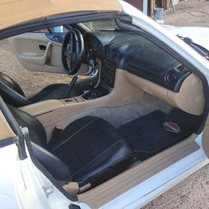 2000 Mazda NB MX-5 Miata - Image 8 of 8