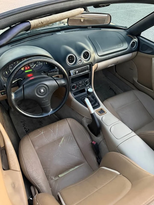 2000 Mazda NB MX-5 Miata - Image 13 of 16